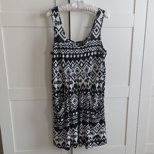 Black and White Geometric Pattern Dress